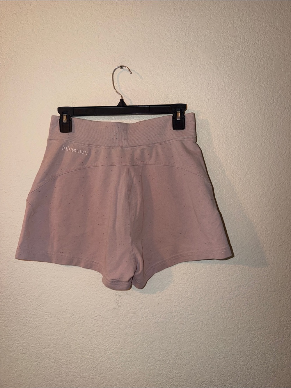 lululemon LA shorts mink berry